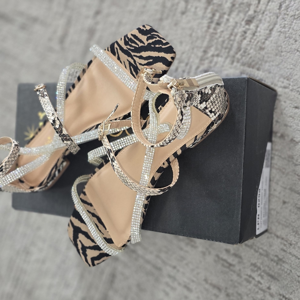 Stylish Animal Print and Silver Women's Sandals